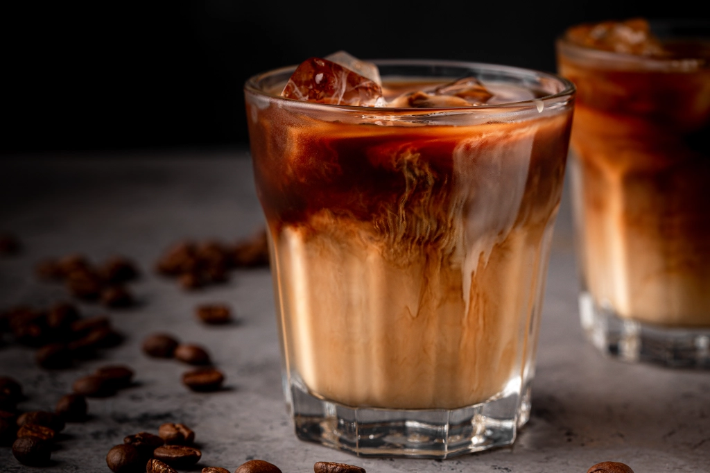 can i have iced coffee after tooth extraction